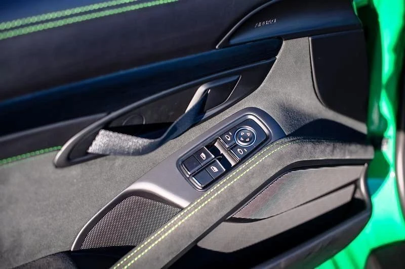 2021 Porsche 718 Boxster Spyder - Image 17 of 19