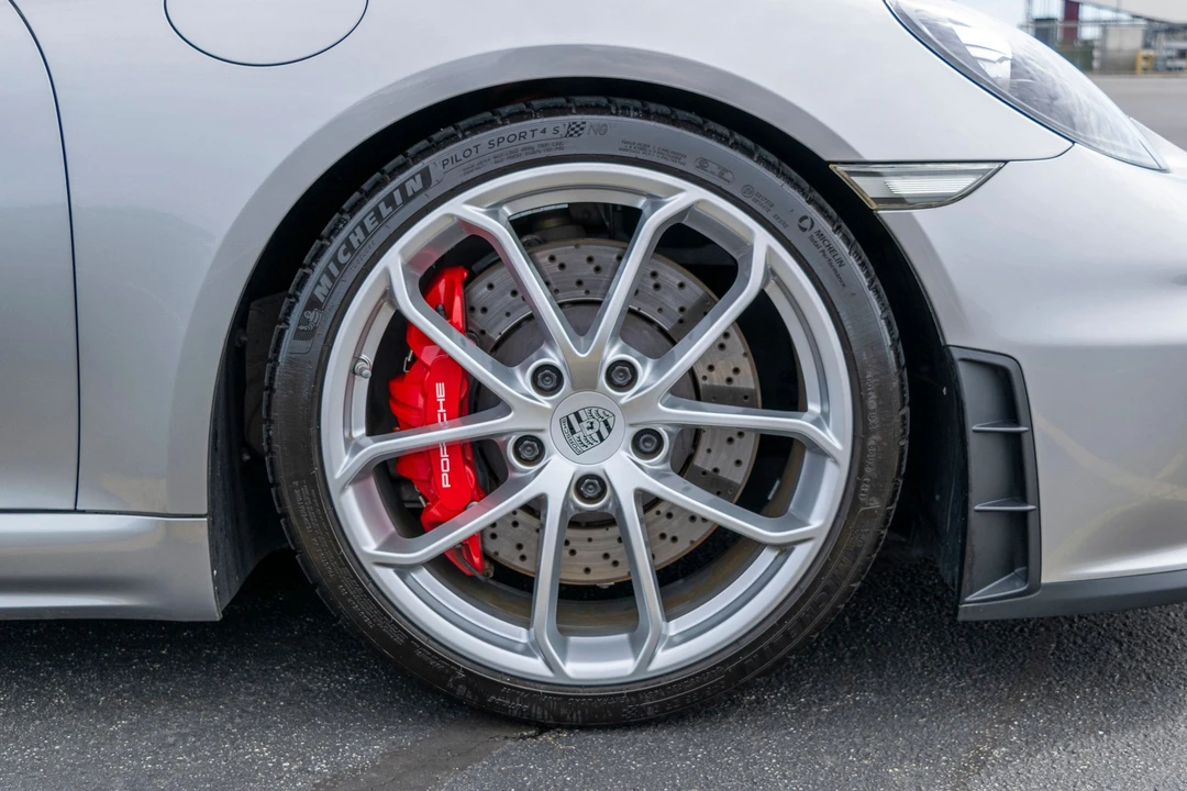 2021 Porsche 718 Boxster Spyder - Image 9 of 10