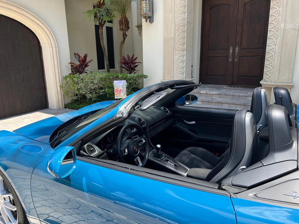 2021 Porsche 718 Boxster Spyder - Image 11 of 27