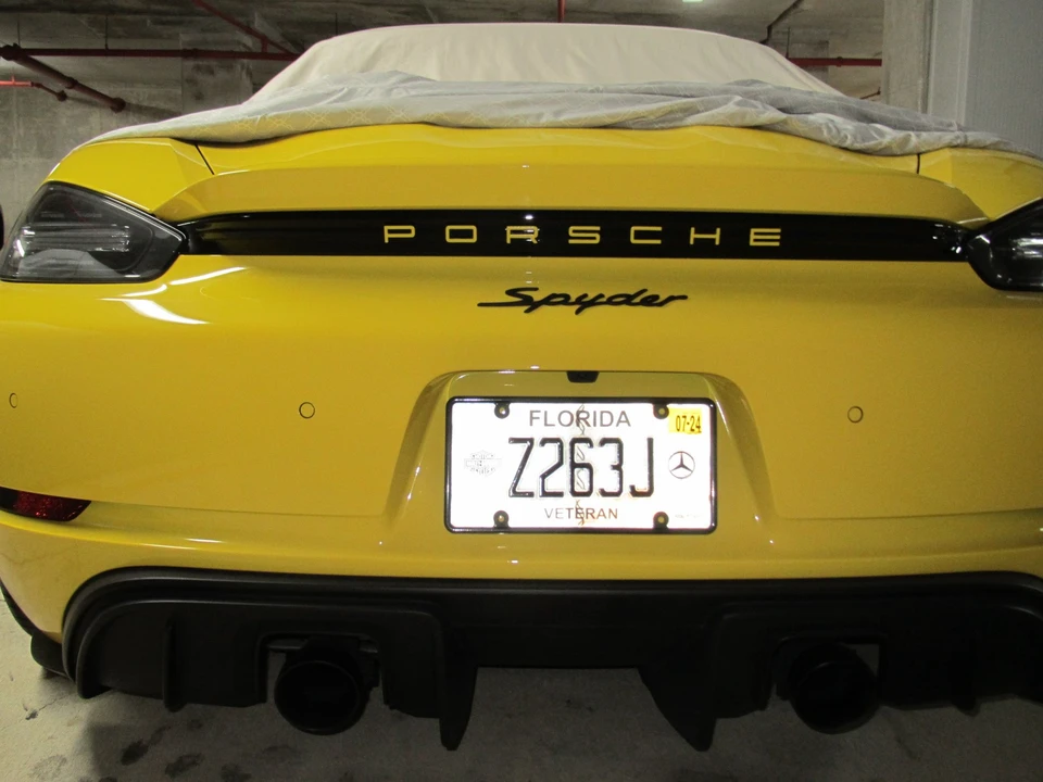 2021 Porsche 718 Boxster Spyder - Image 8 of 12