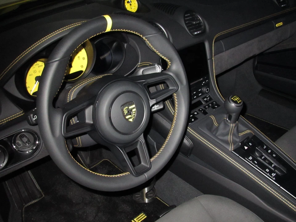 2021 Porsche 718 Boxster Spyder - Image 5 of 20