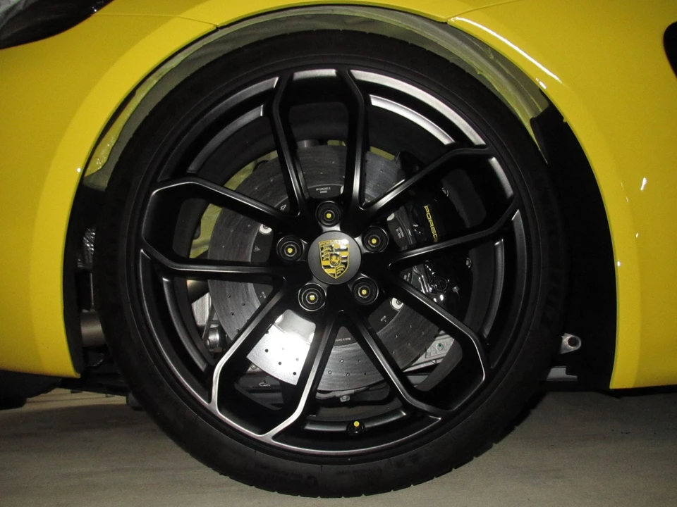 2021 Porsche 718 Boxster Spyder - Image 6 of 20