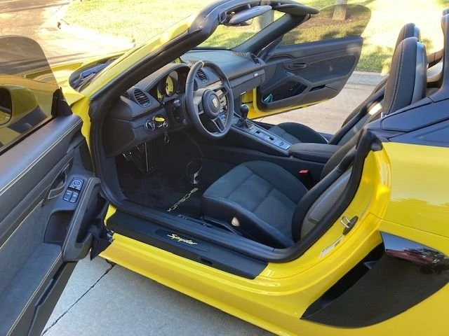 2021 Porsche 718 Boxster Spyder - Image 7 of 20