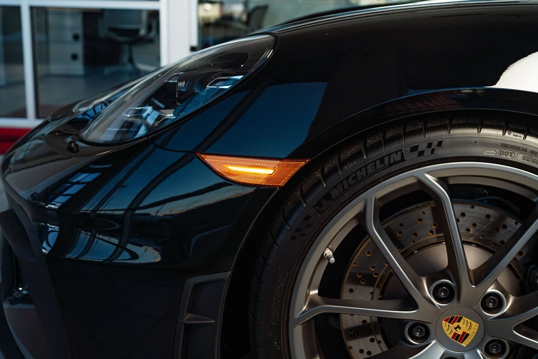 2021 Porsche 718 Boxster Spyder - Image 6 of 15