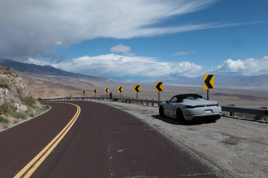 2021 Porsche 718 Boxster Spyder - Image 6 of 8