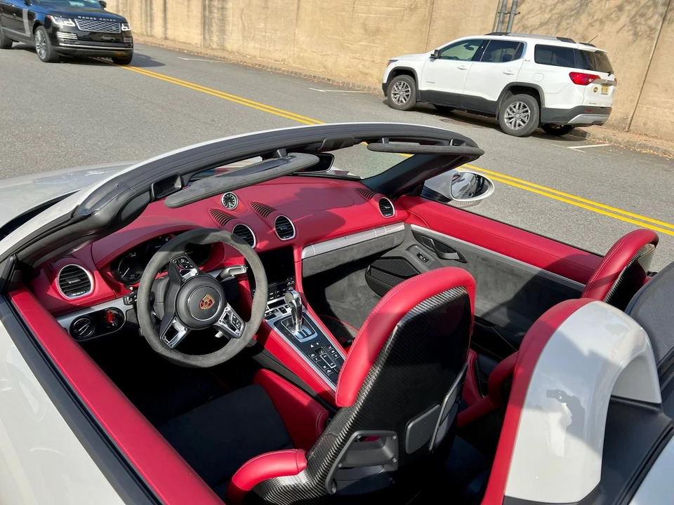 2021 Porsche 718 Boxster Spyder - Image 4 of 5