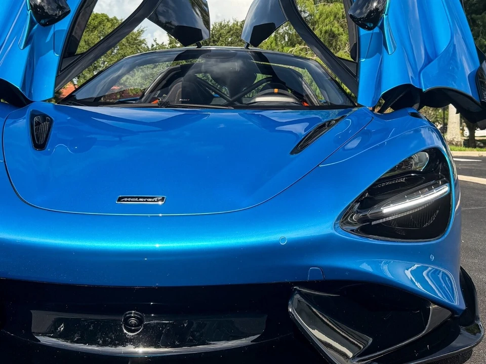2021 McLaren 765LT - Image 3 of 4