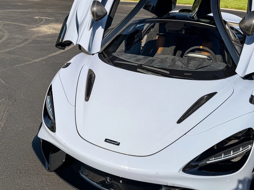 2021 McLaren 765LT - Image 4 of 4