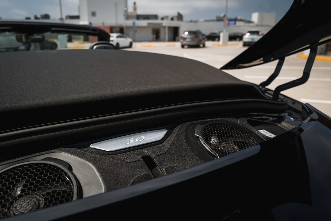 2021 Porsche 992 Carrera - Image 18 of 27