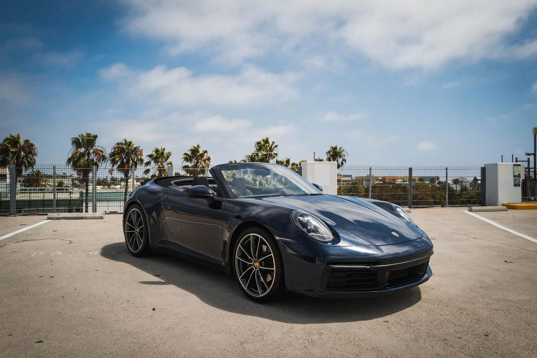 2021 Porsche 992 Carrera - Image 4 of 27