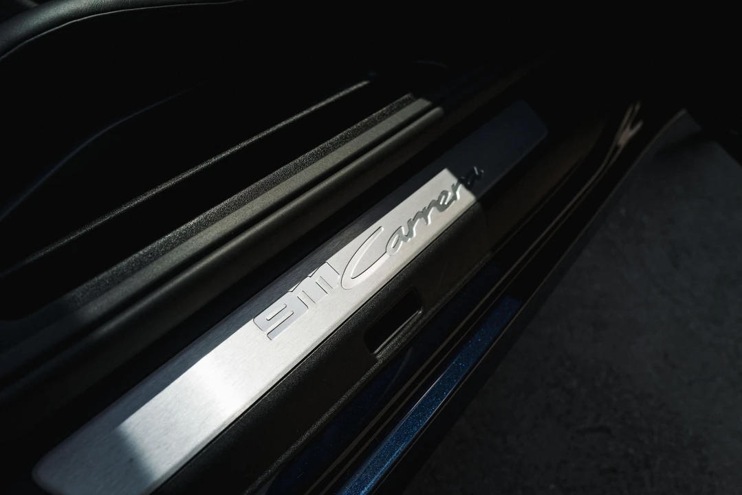 2021 Porsche 992 Carrera - Image 17 of 27