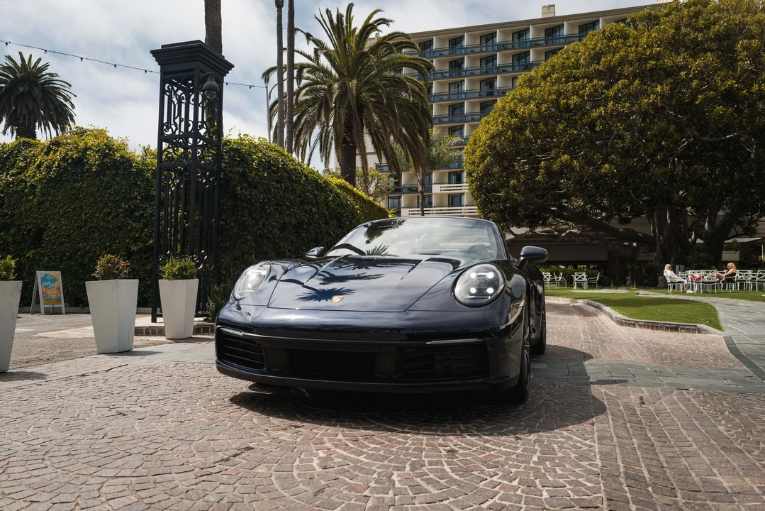 2021 Porsche 992 Carrera - Image 2 of 27
