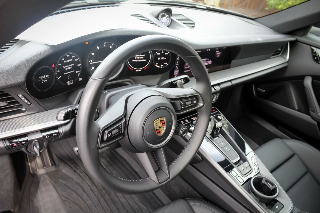 2021 Porsche 992 Carrera - Image 11 of 17