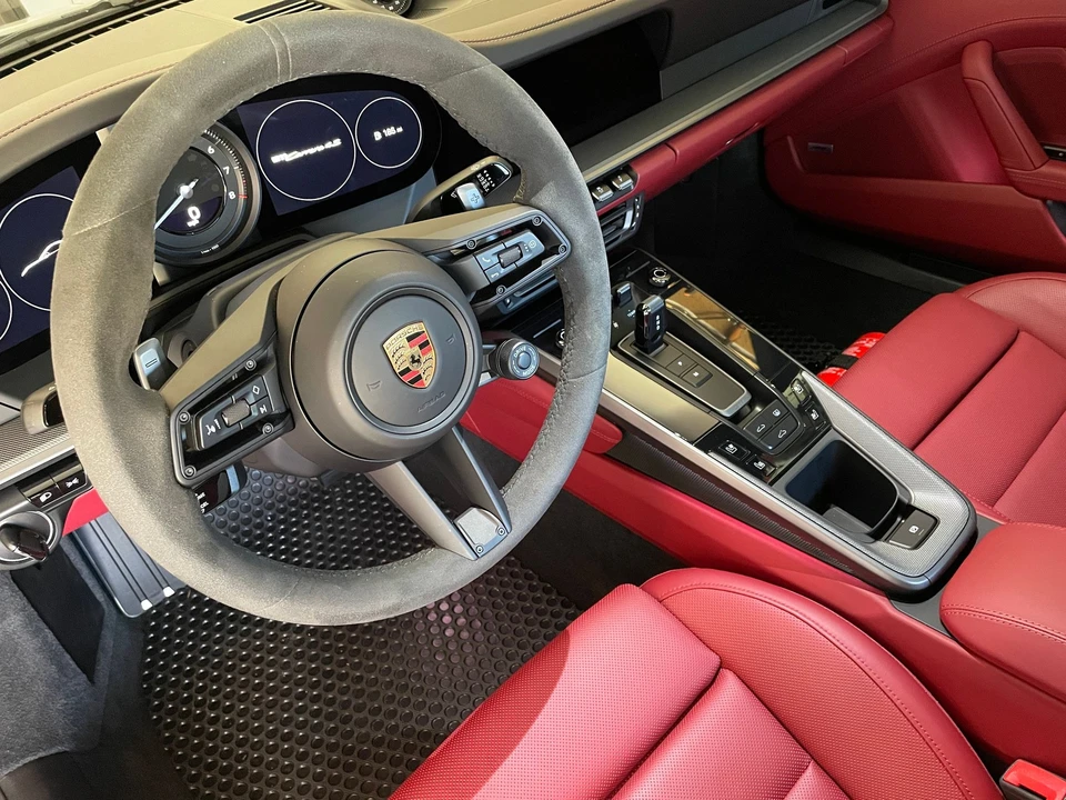 2020 Porsche 992 Carrera 4S - Image 5 of 12