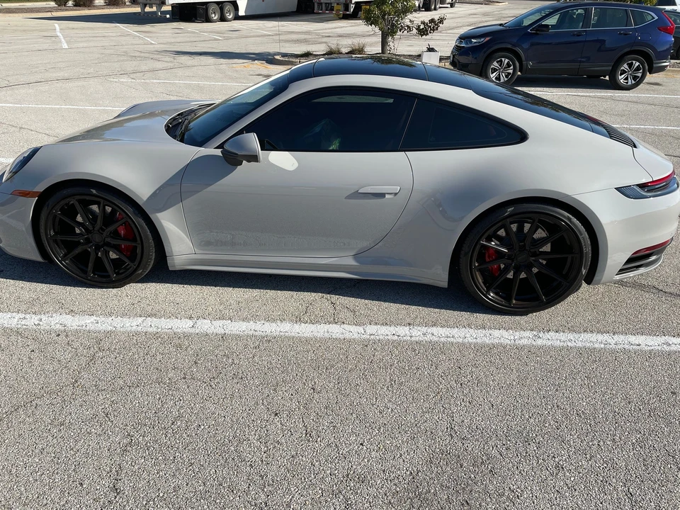 2020 Porsche 992 Carrera 4S - Image 8 of 12