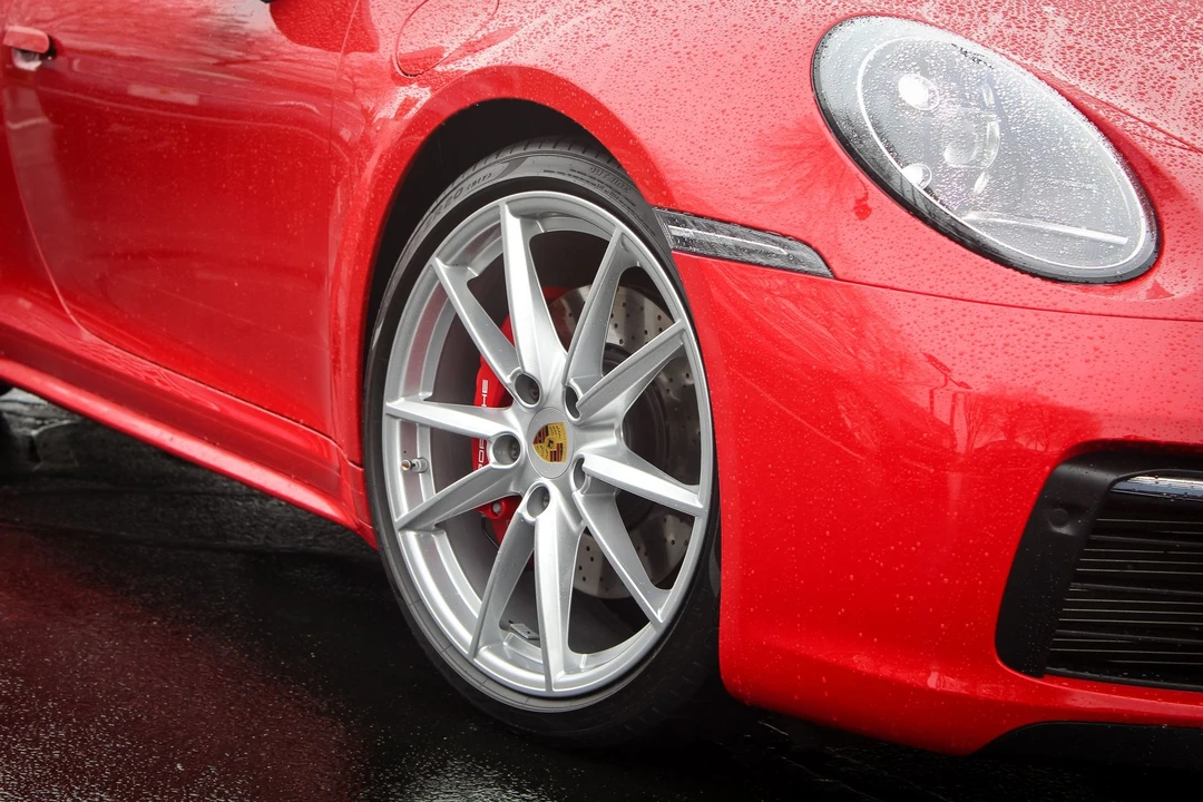 2021 Porsche 992 Carrera 4S - Image 6 of 19