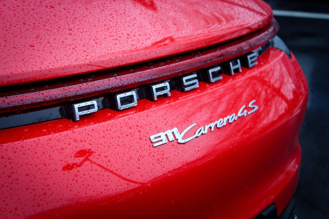 2021 Porsche 992 Carrera 4S - Image 9 of 19
