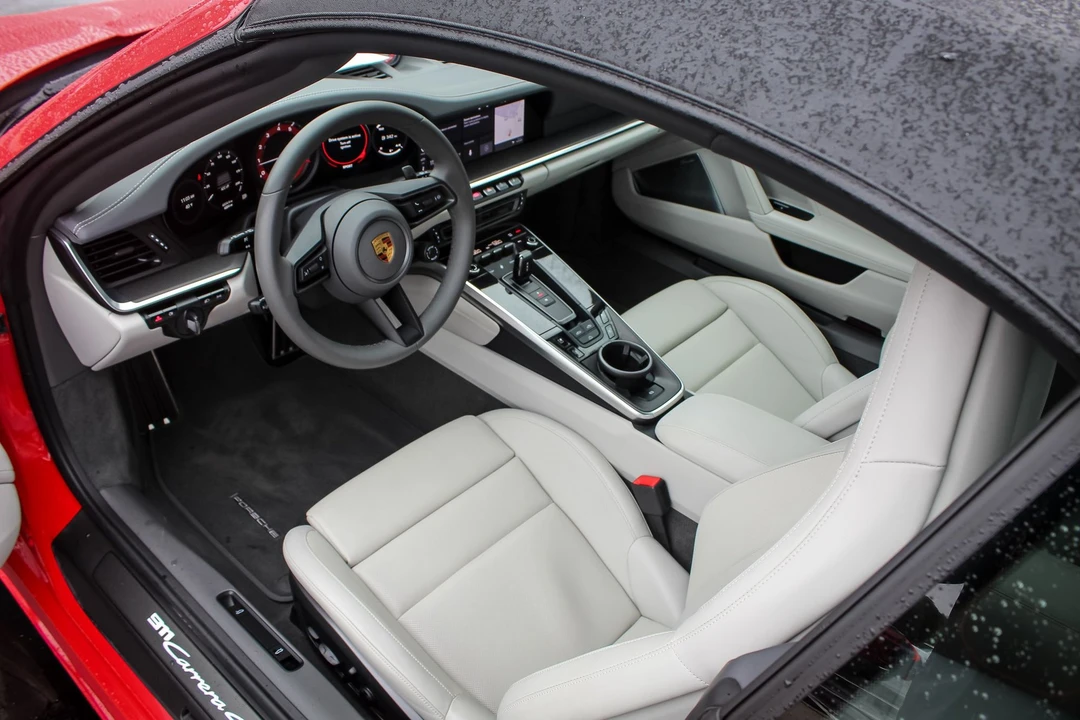 2021 Porsche 992 Carrera 4S - Image 10 of 19