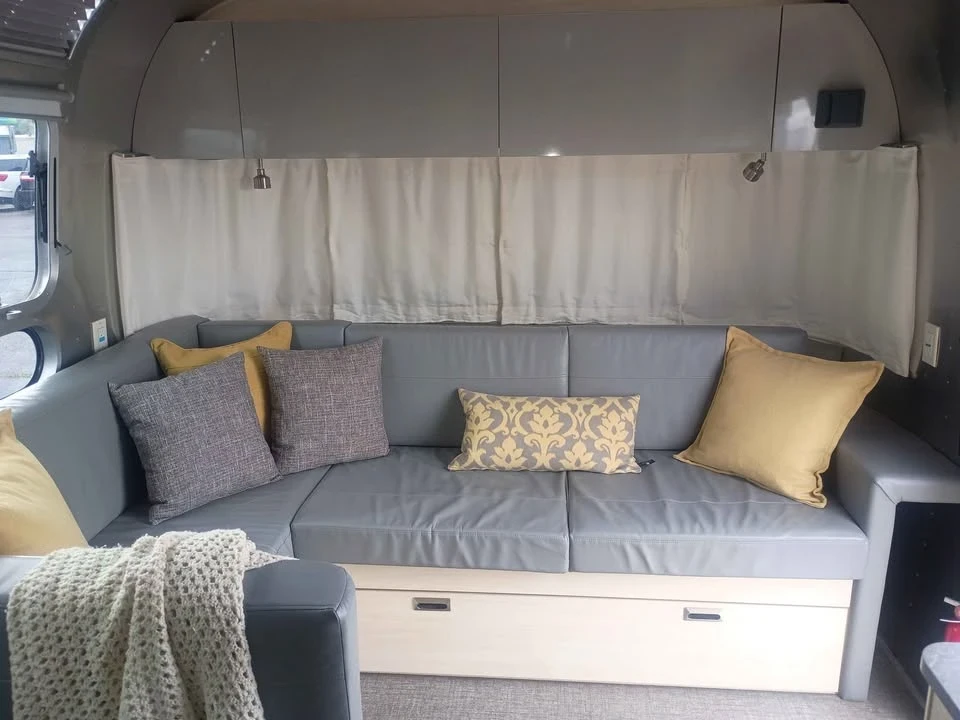 2021 Airstream - Image 12 of 18