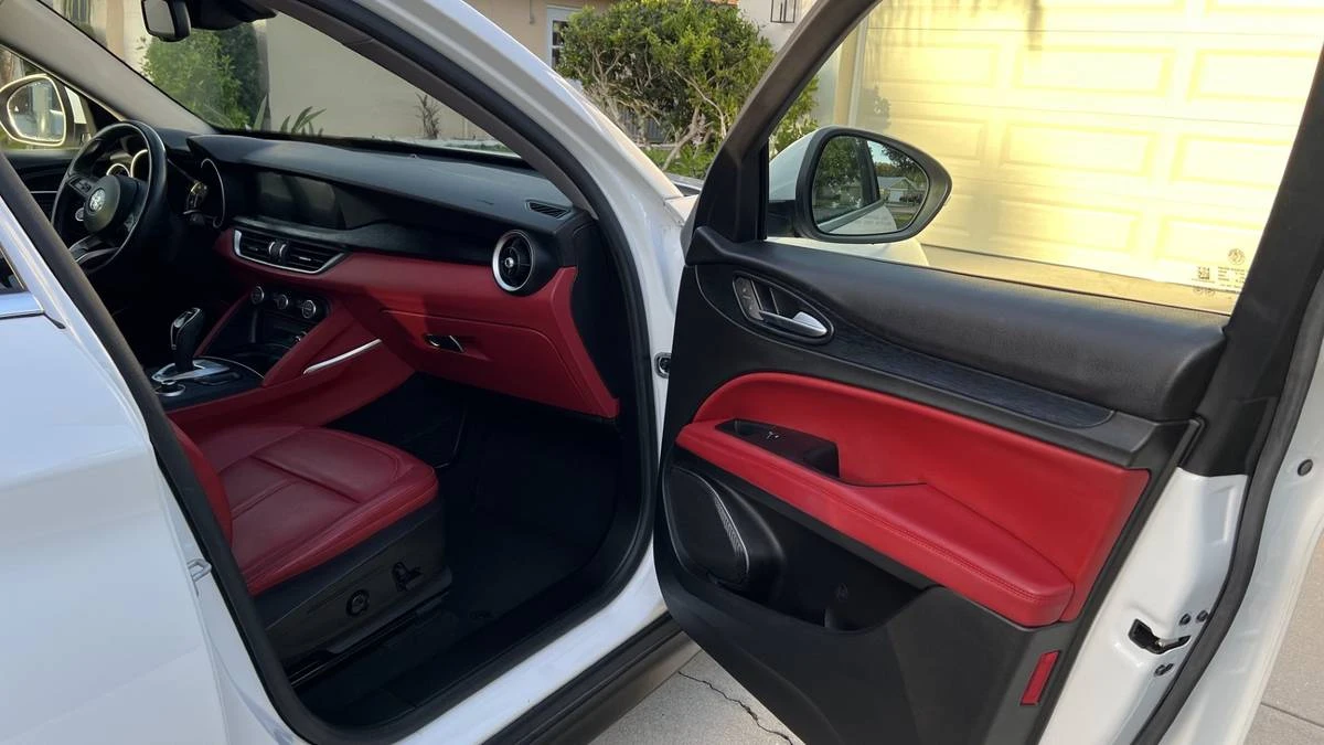 2021 Alfa Romeo Stelvio - Image 16 of 21