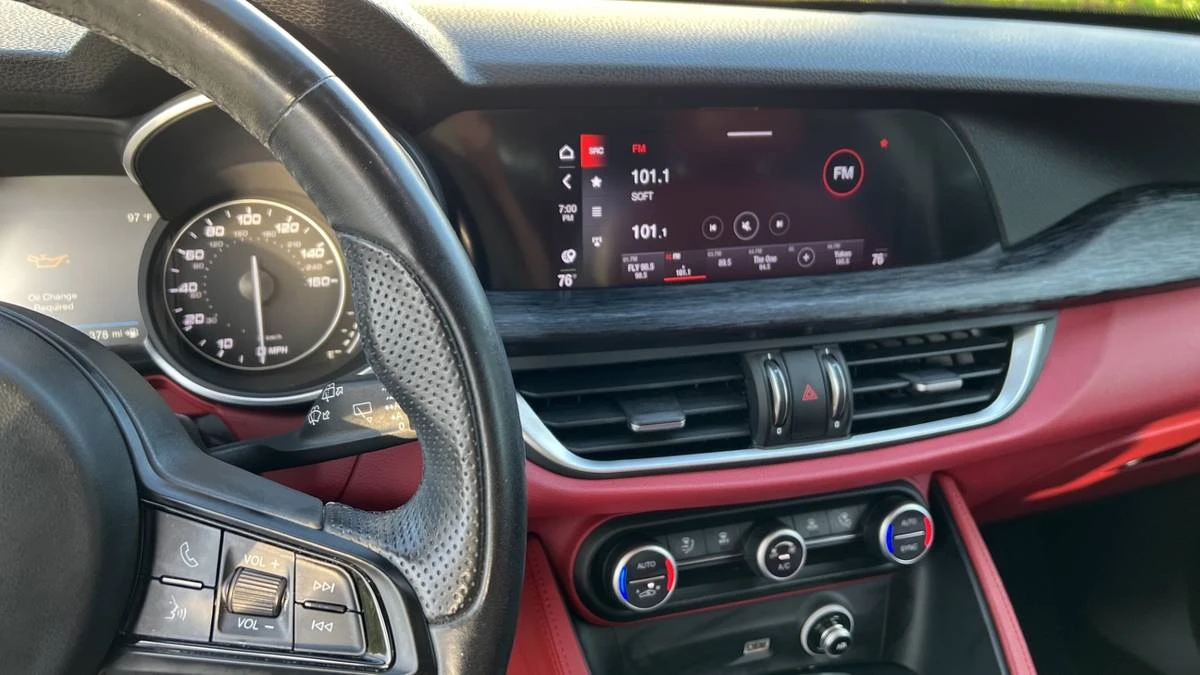 2021 Alfa Romeo Stelvio - Image 12 of 21