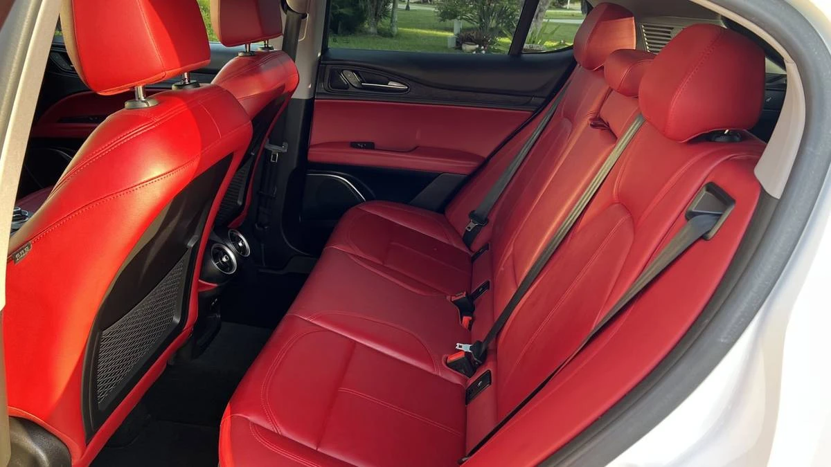 2021 Alfa Romeo Stelvio - Image 14 of 21