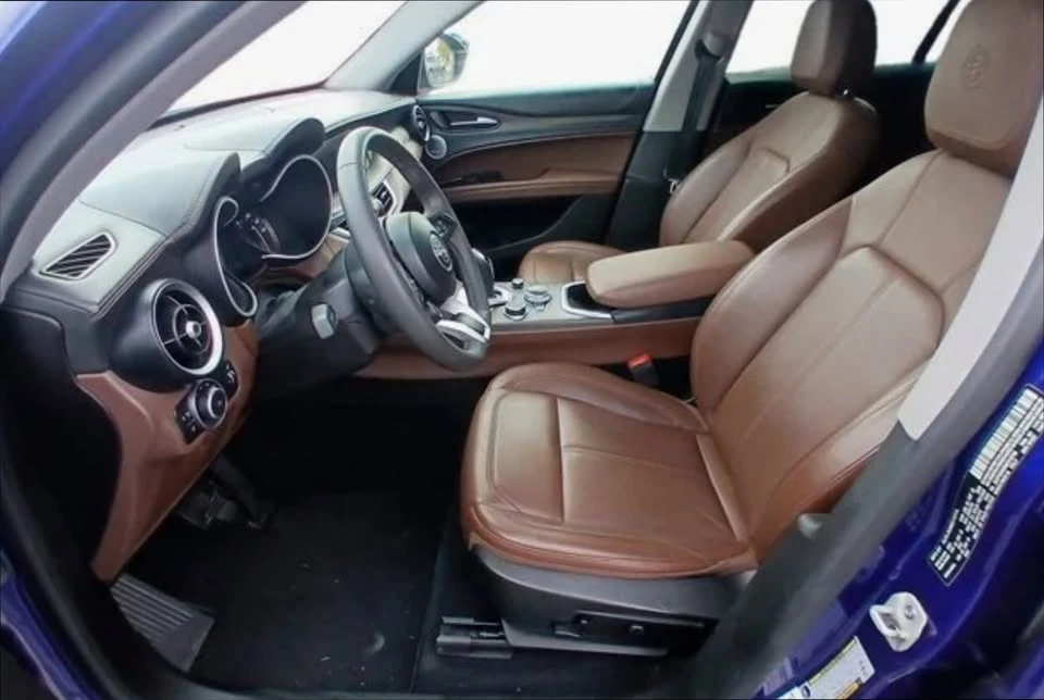 2021 Alfa Romeo Stelvio - Image 11 of 19