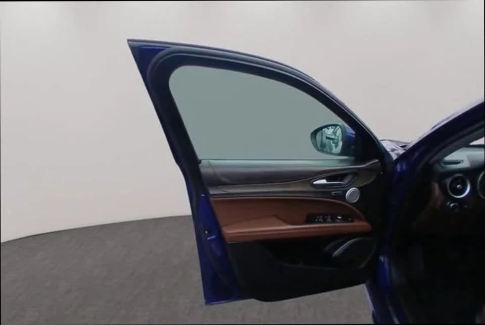 2021 Alfa Romeo Stelvio - Image 10 of 19