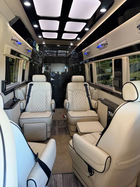2021 Mercedes-Benz VS30 Sprinter - Image 13 of 21