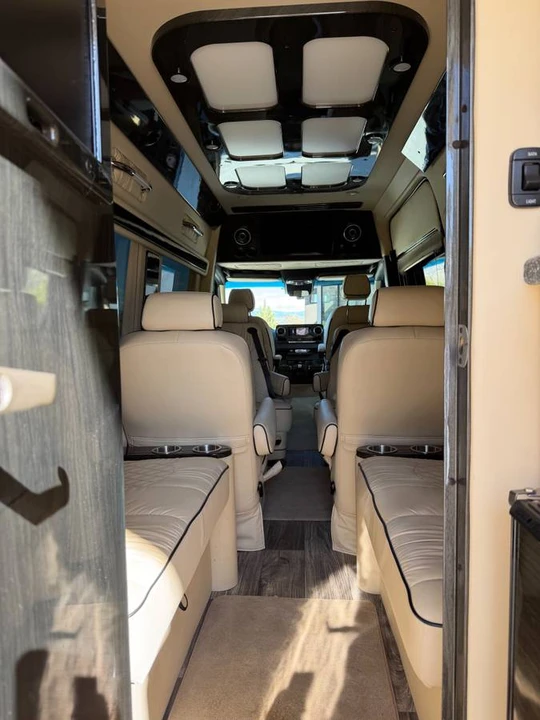 2021 Mercedes-Benz VS30 Sprinter - Image 18 of 21