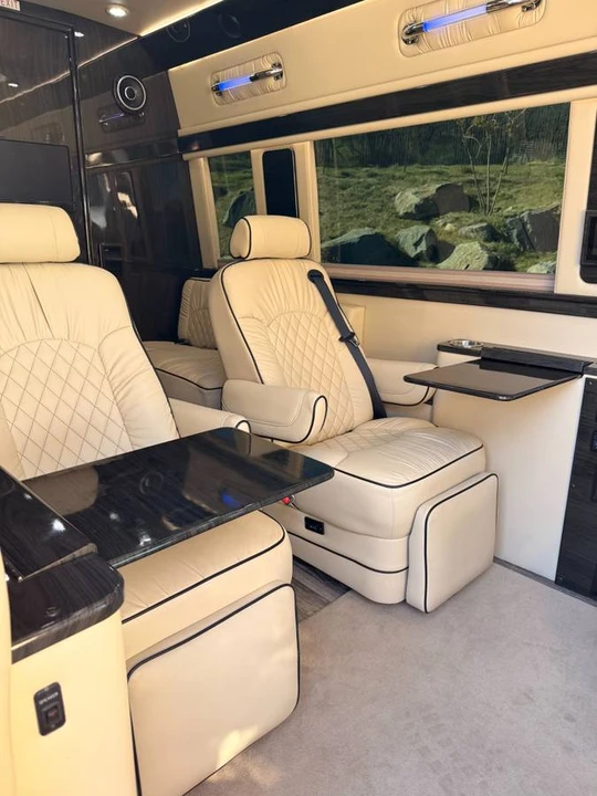 2021 Mercedes-Benz VS30 Sprinter - Image 10 of 21
