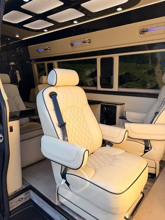 2021 Mercedes-Benz VS30 Sprinter - Image 9 of 21