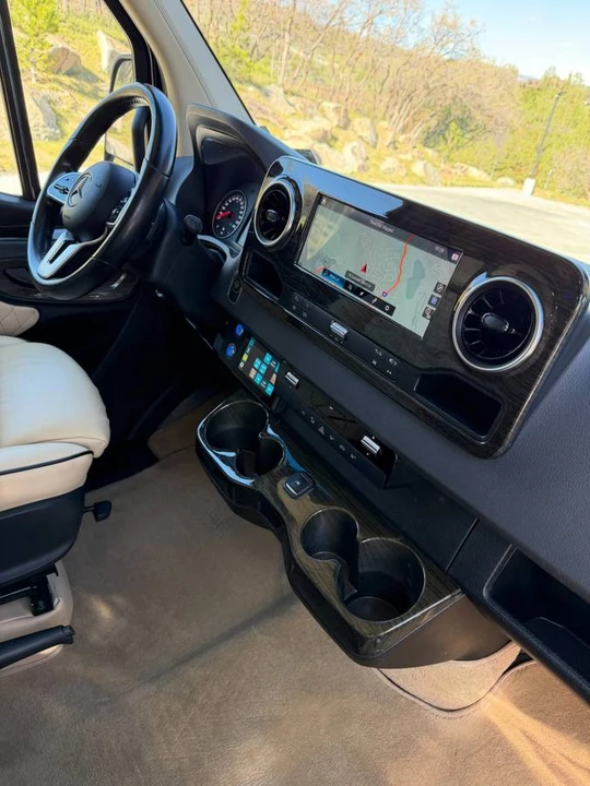 2021 Mercedes-Benz VS30 Sprinter - Image 14 of 21