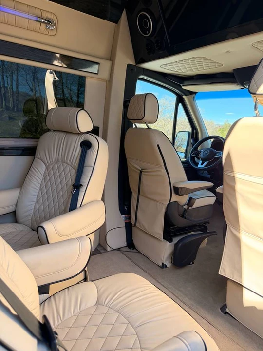 2021 Mercedes-Benz VS30 Sprinter - Image 8 of 21