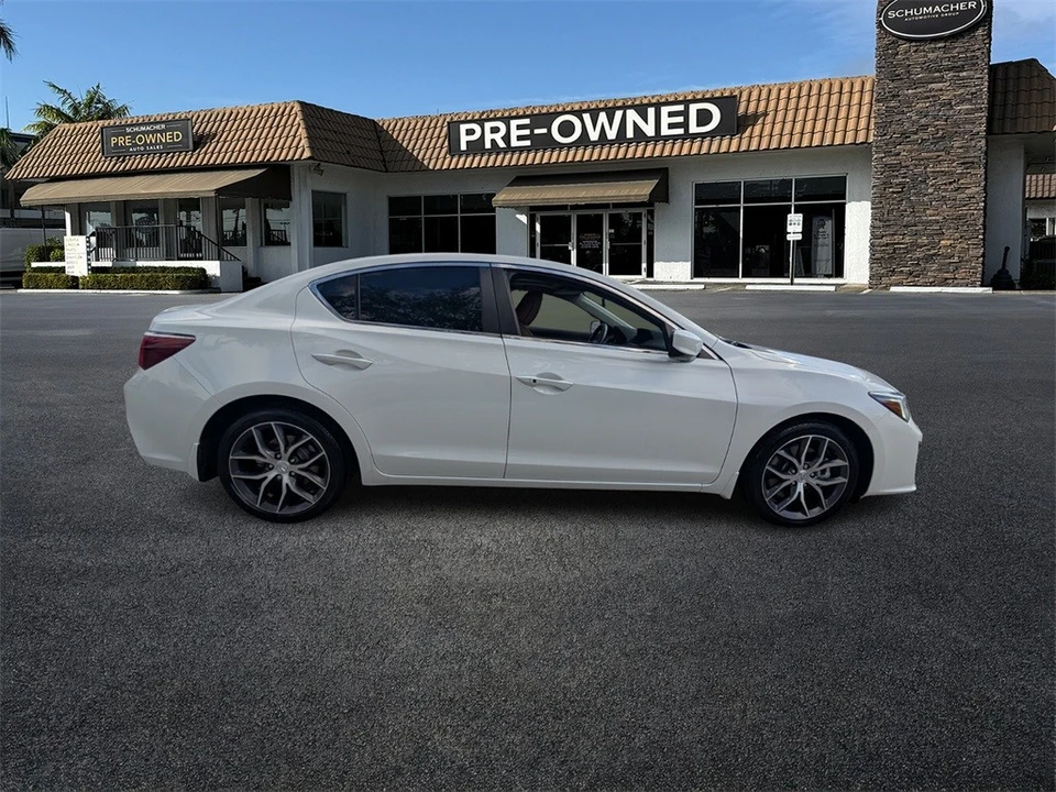 2021 Acura ILX - Image 8 of 12