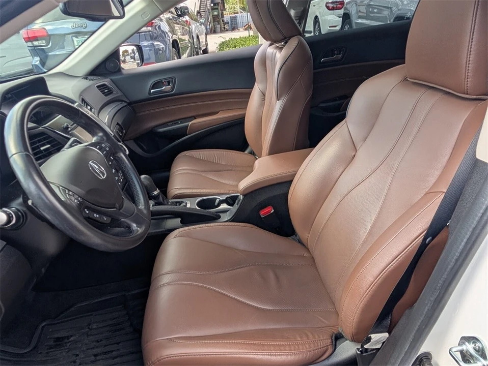 2021 Acura ILX - Image 10 of 12