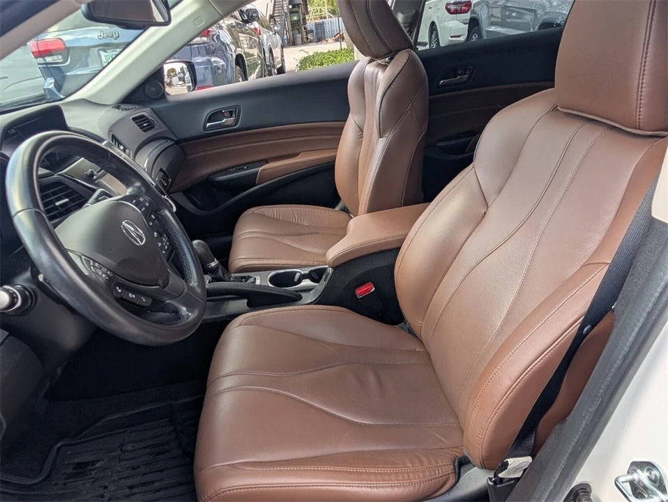 2021 Acura ILX - Image 10 of 12