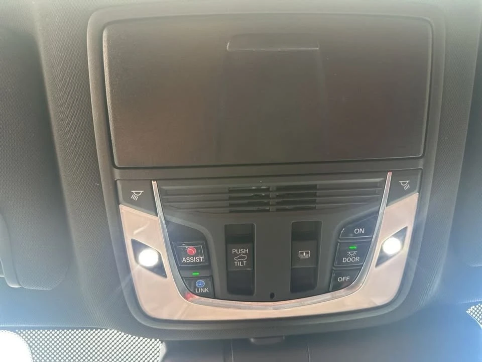2021 Acura RDX 3rd Gen - Image 13 of 20