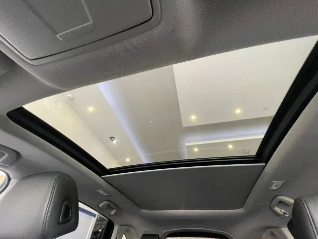 2021 Acura RDX 3rd Gen - Image 18 of 21
