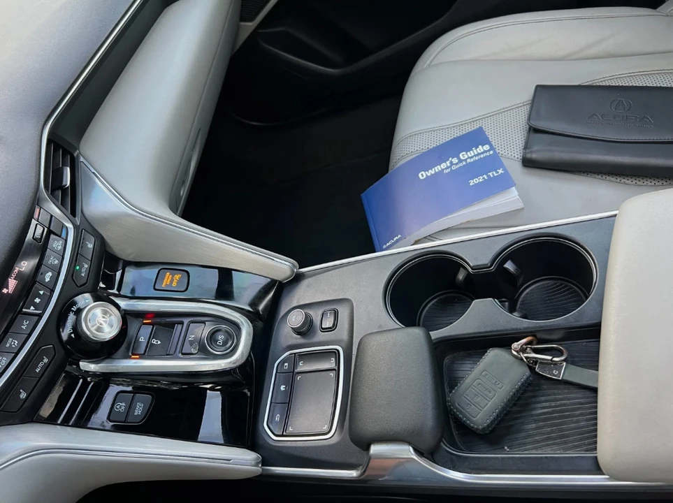 2021 Acura TLX 2nd Gen - Image 17 of 21