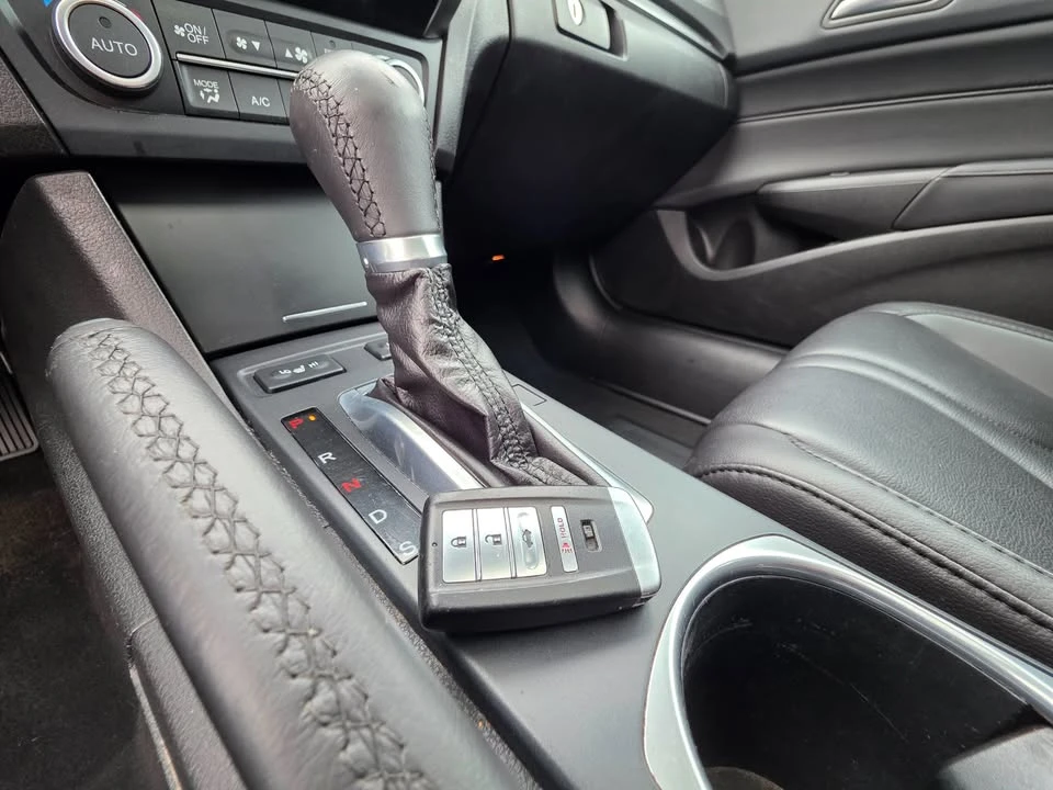 2021 Acura ILX - Image 14 of 19