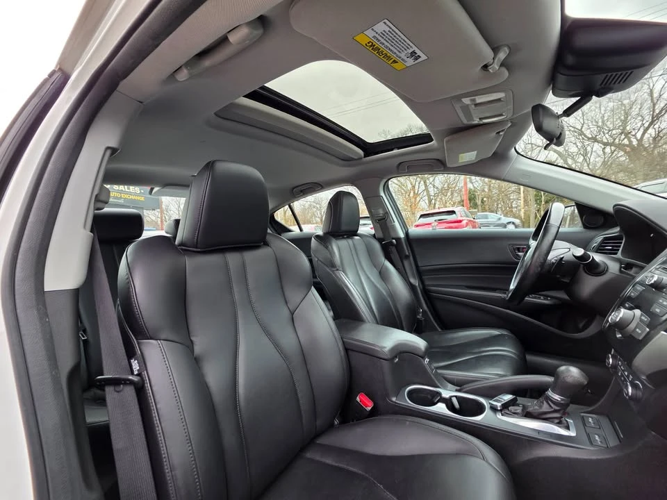 2021 Acura ILX - Image 10 of 19