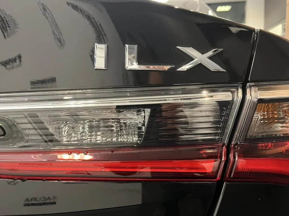 2021 Acura ILX - Image 8 of 19