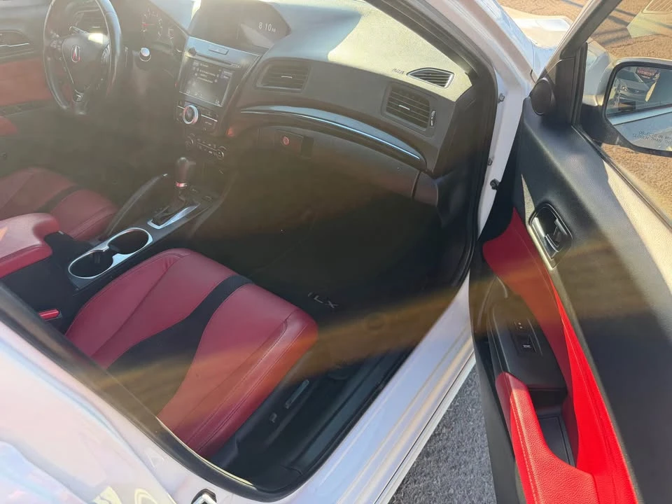 2021 Acura ILX - Image 10 of 15
