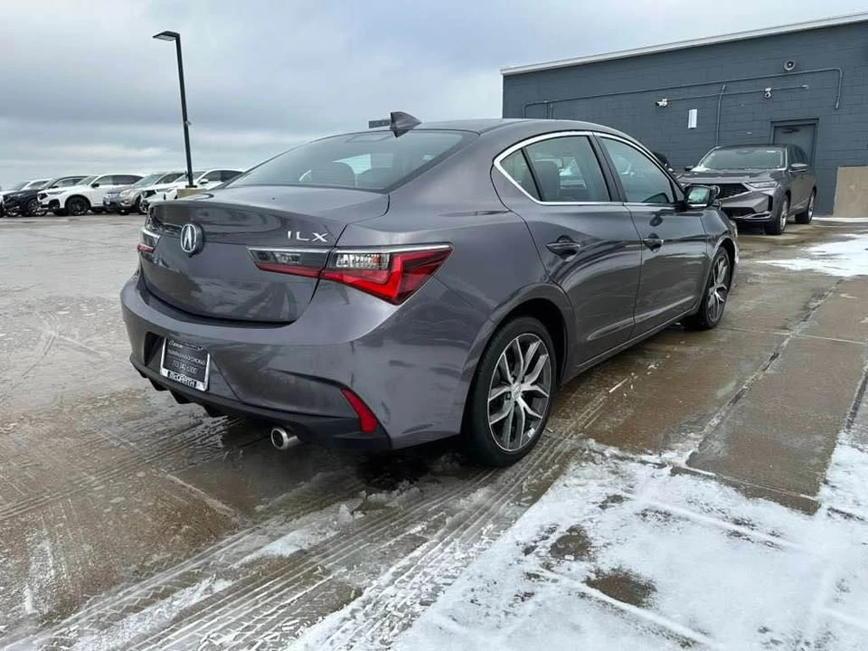 2021 Acura ILX - Image 11 of 12
