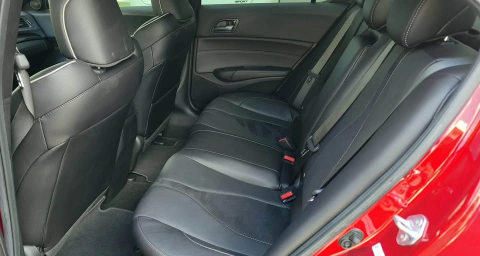 2021 Acura ILX - Image 10 of 12