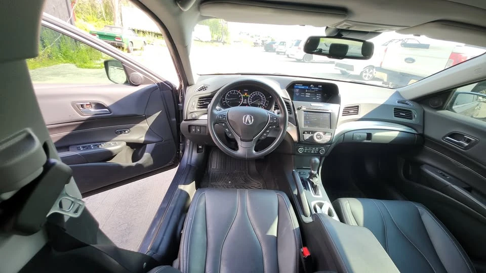 2021 Acura ILX - Image 10 of 20