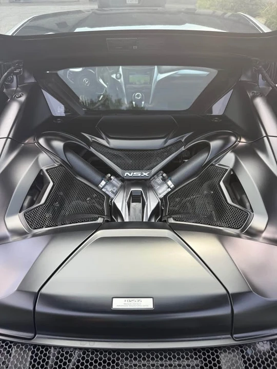 2021 Acura NC1 NSX - Image 6 of 7