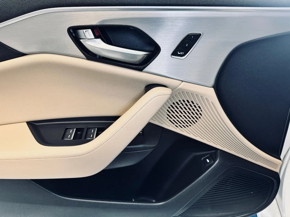 2021 Acura TLX 2nd Gen - Image 18 of 20