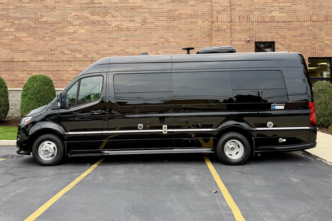2021 Airstream - Image 9 of 31